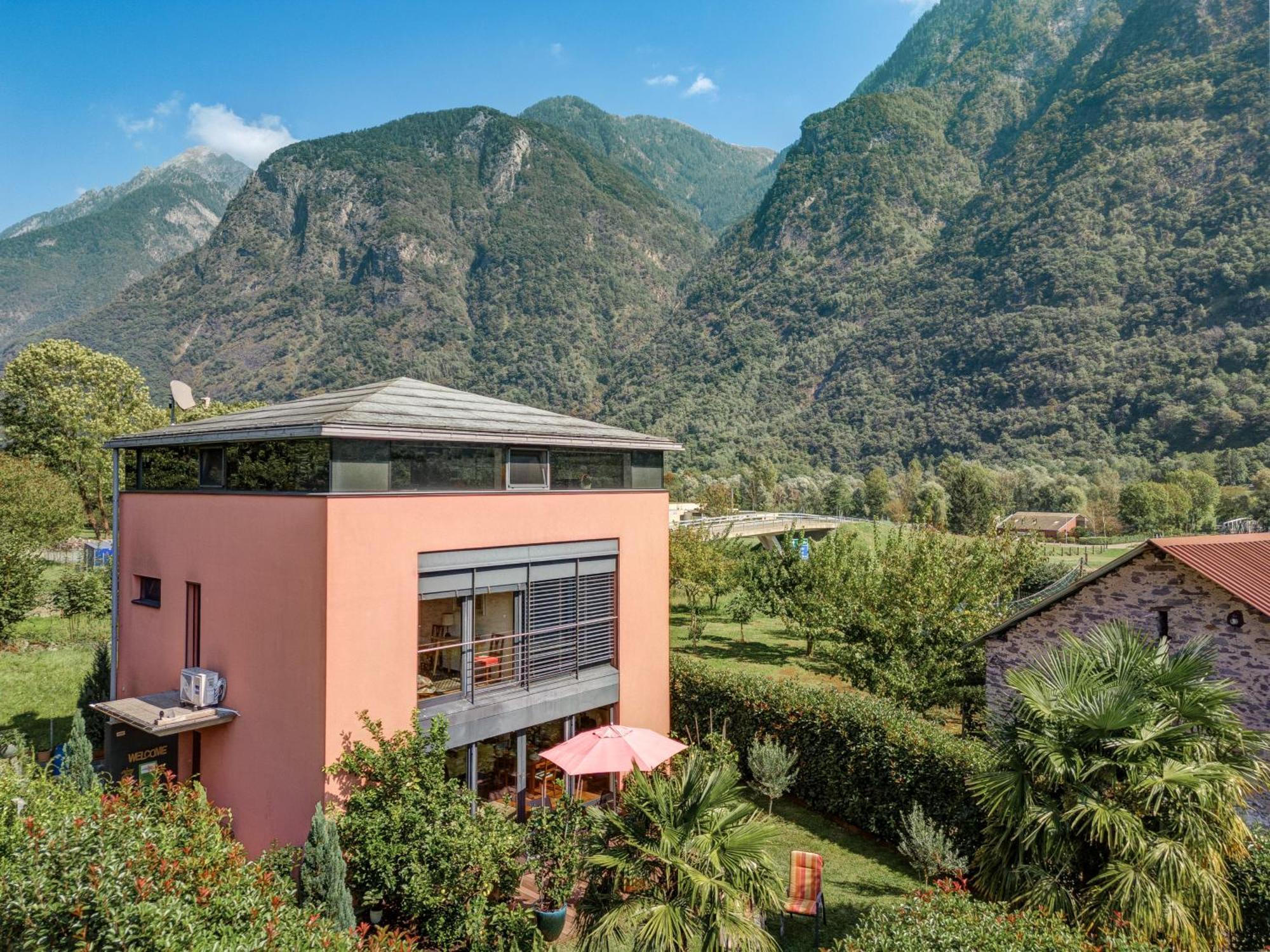 Casa Oliver, Tra La Calanca E I Castelli Di Bellinzona Grono Exteriér fotografie