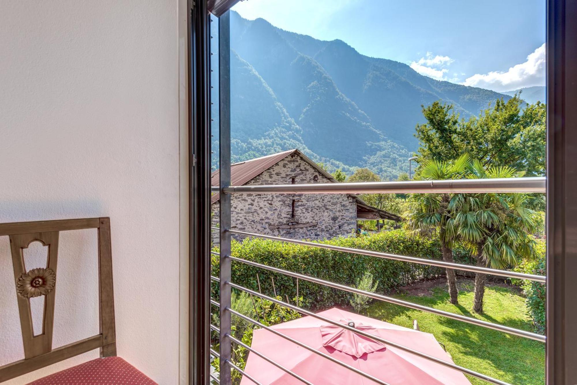 Casa Oliver, Tra La Calanca E I Castelli Di Bellinzona Grono Exteriér fotografie